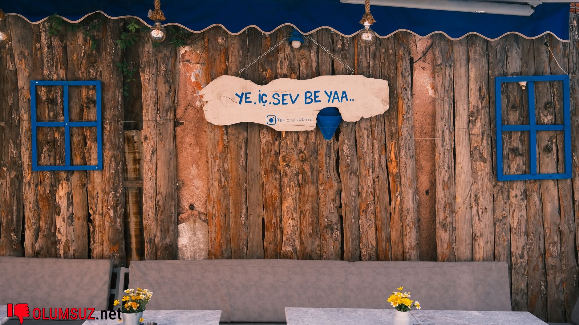 Olumlu geri bildirim toplayan kullanıcı yorumları ekranı