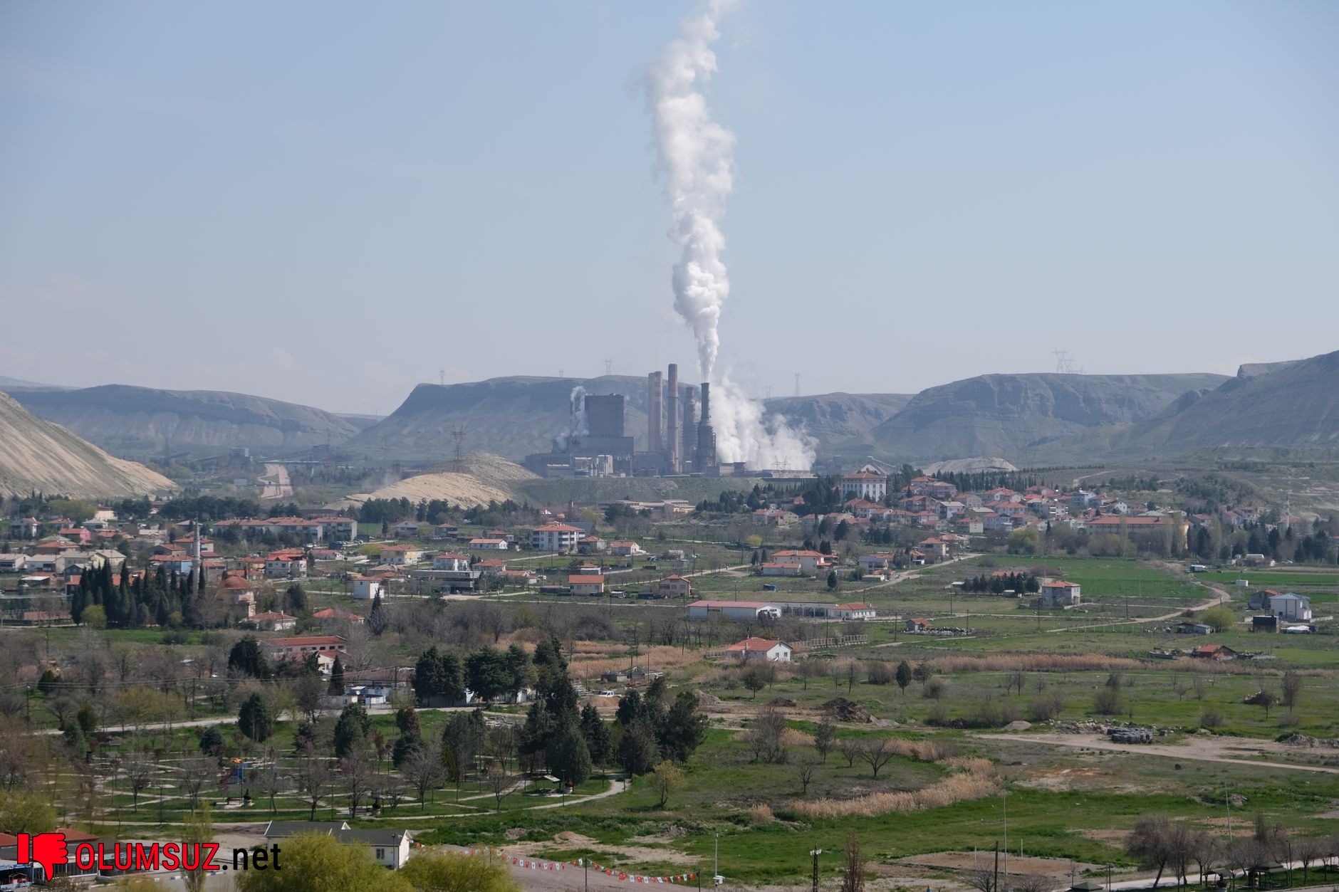 Kulaklıkla sessizliğe kaçan kişi, çevresel ses etkileniyor